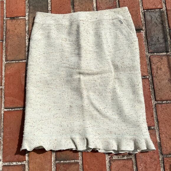 CHANEL 1999 Vintage Ruffle Neck Tweed Skirt Suit - Picture 12 of 14